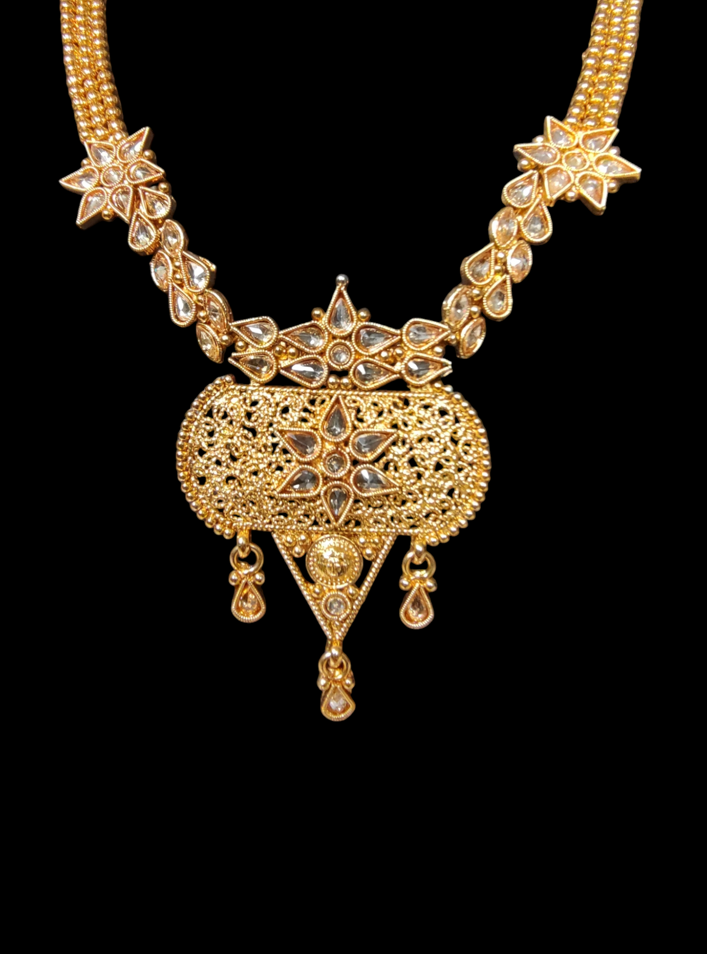 Yellow Chimes Gold-Plated Stone-Studded & Beaded Jewellery Set